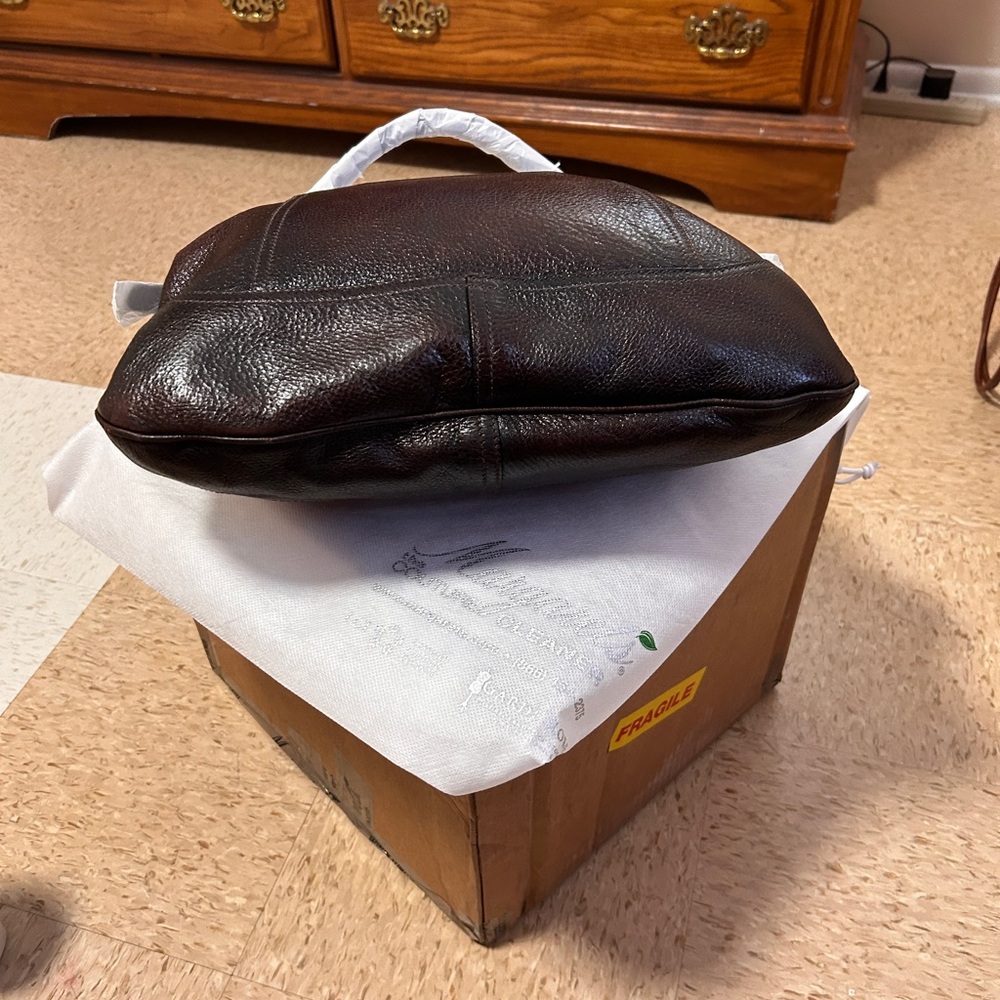 Prada Black Leather Women's Bag - Picture 5 of 8